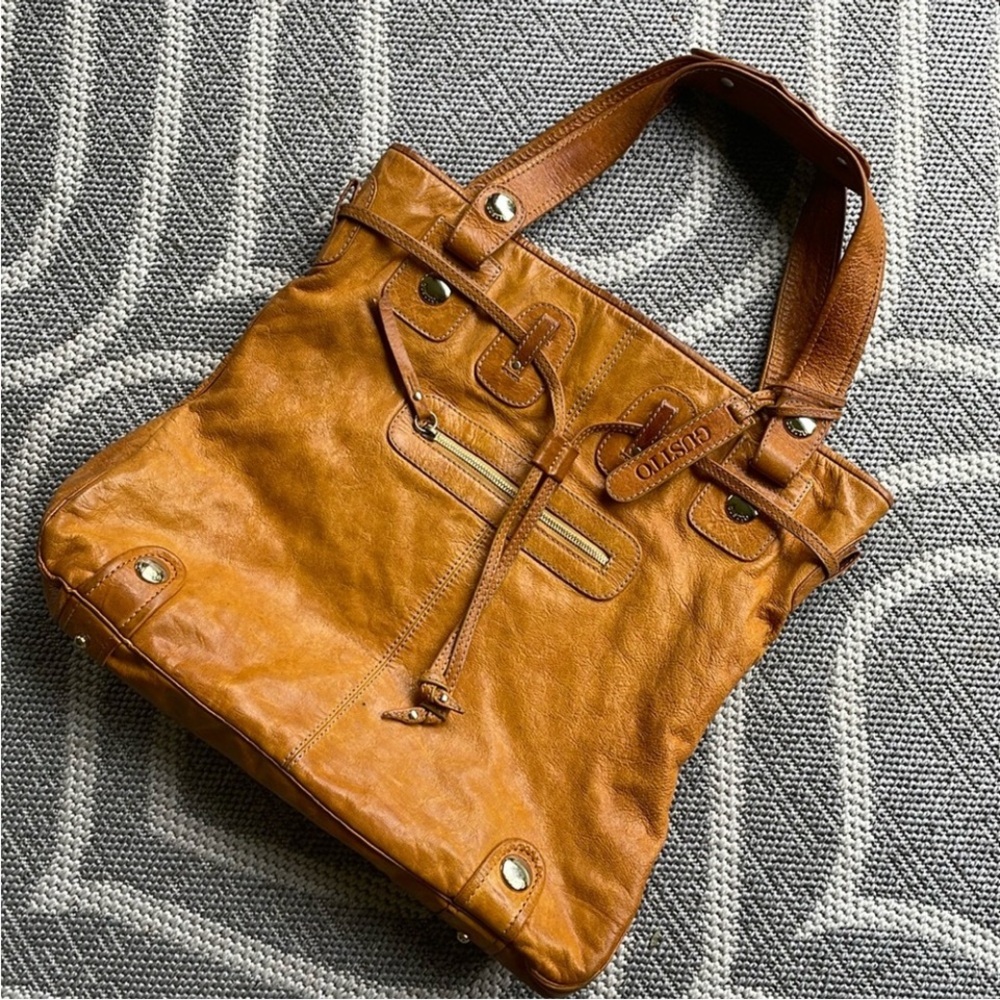 GUSTTO Parina large leather tote bag turmeric caramel XXL
